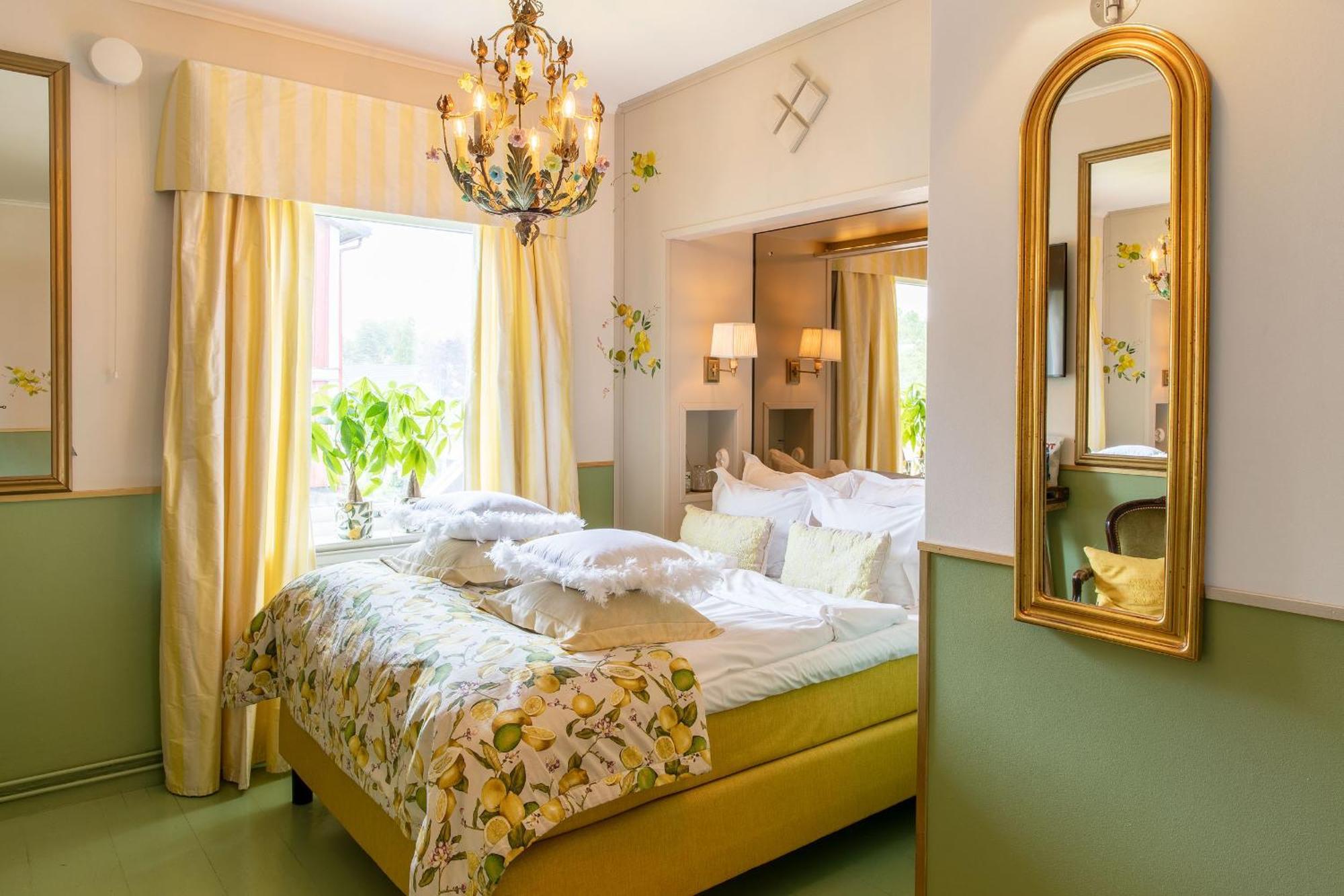 Bomans Hotell I Труса Екстер'єр фото